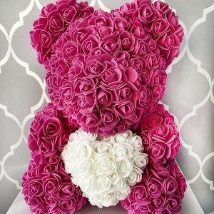 Miś z róż 40 cm różowy z sercem